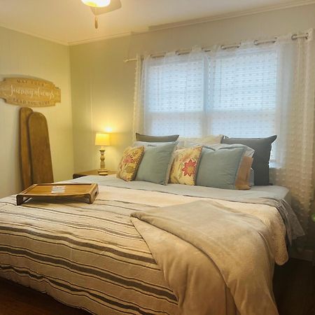 Mountain Lake Retreat - Hot Tub, Lake, Fire Pit, Wineries, Restaurant Harpers Ferry Eksteriør billede