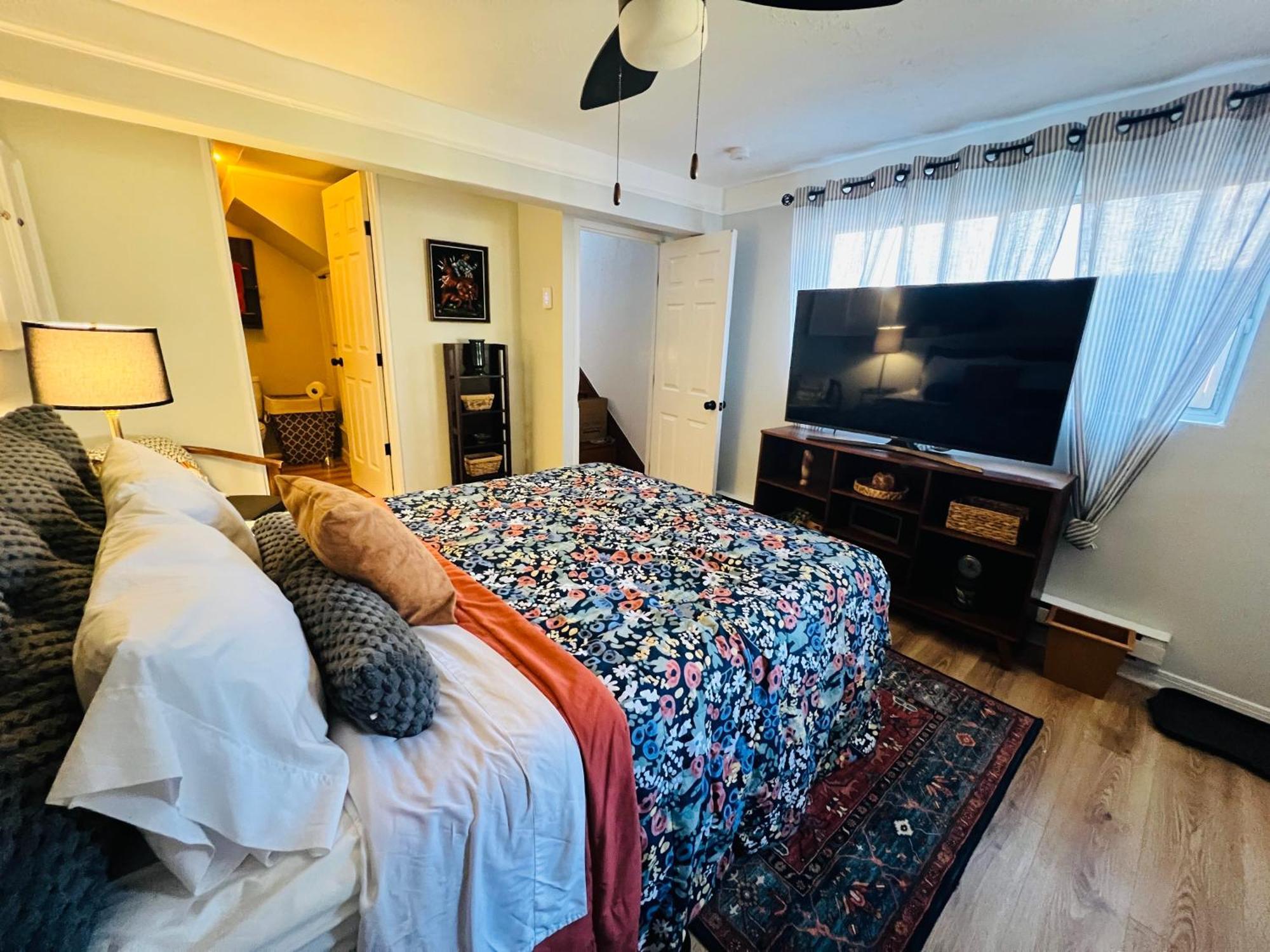 Mountain Lake Retreat - Hot Tub, Lake, Fire Pit, Wineries, Restaurant Harpers Ferry Eksteriør billede